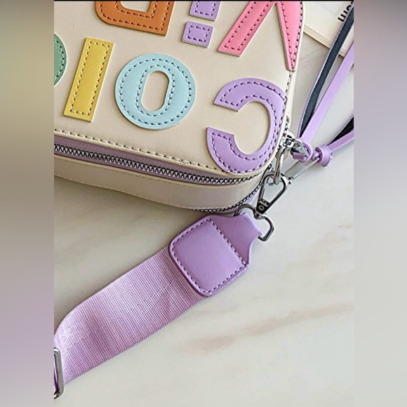 NWT-Fashionable Dopamine-Color Pu Alphabet Camera / Crossbody Bag - Picture 4 of 8